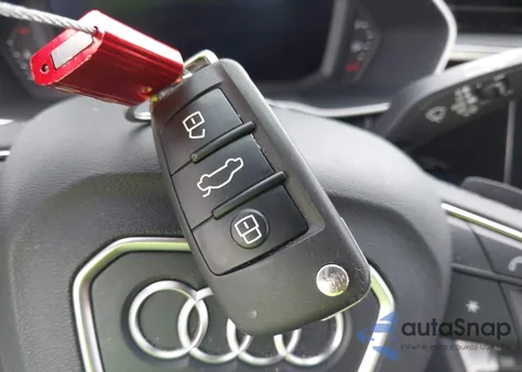 2023 Audi Q3 Premium 45 Tfsi S Line Quattro Tiptronic z USA, uszkodzony, nr VIN WA1DECF39P1136664